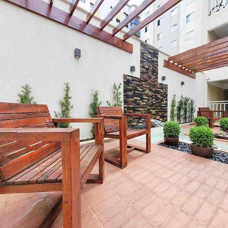 Bem No Centro, Cozinha Completa, Varanda E Garagem Poços de Caldas Dış mekan fotoğraf